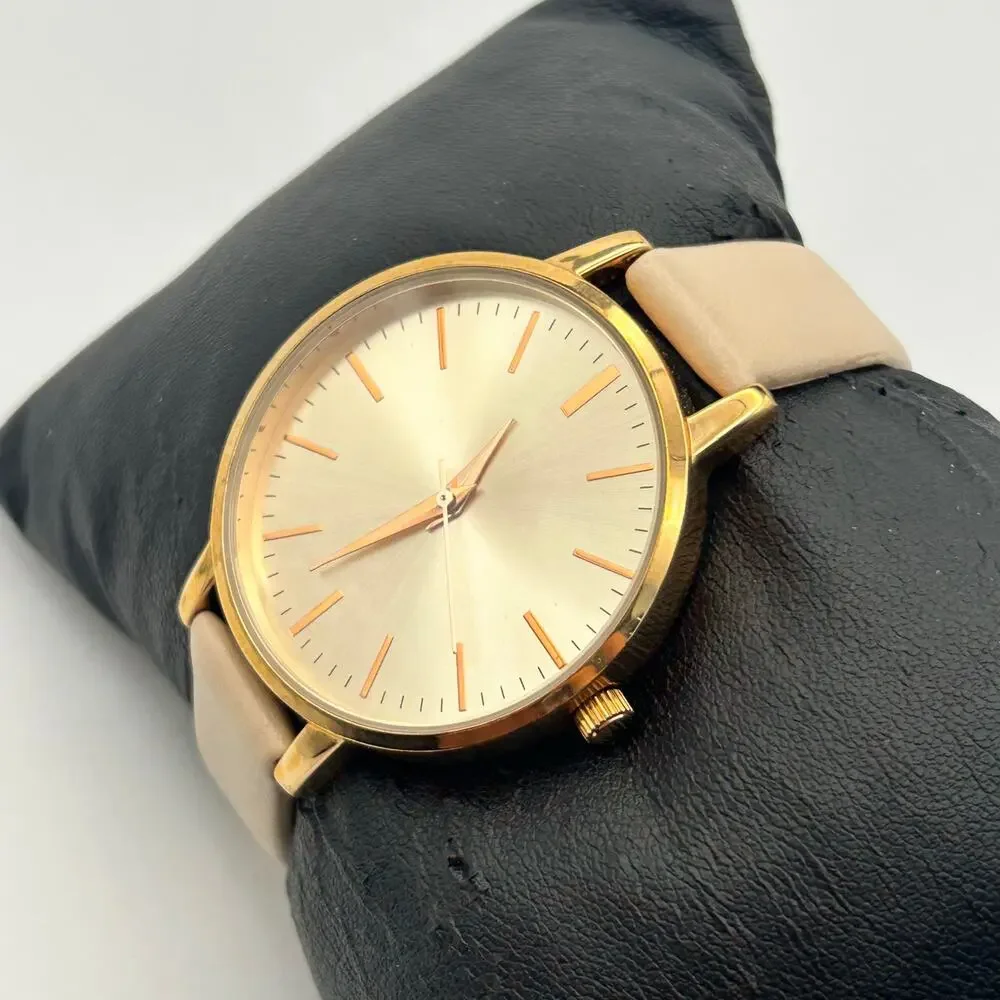 H&M Women’s Rose Gold Minimalist Watch Working New Battery